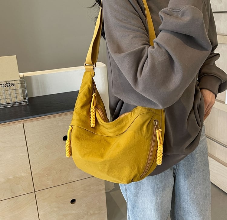 Modische Damenmode Umhängetasche in einfarbigem Nylon