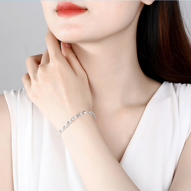 Elegantes funkelndes Glücksklee-Armband