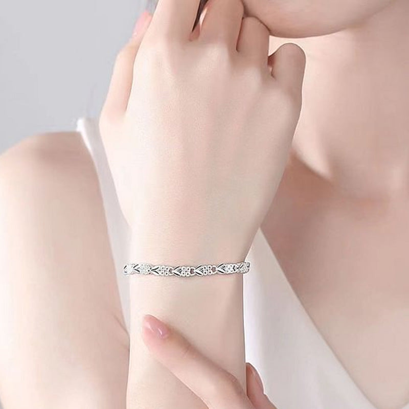 Elegantes funkelndes Glücksklee-Armband