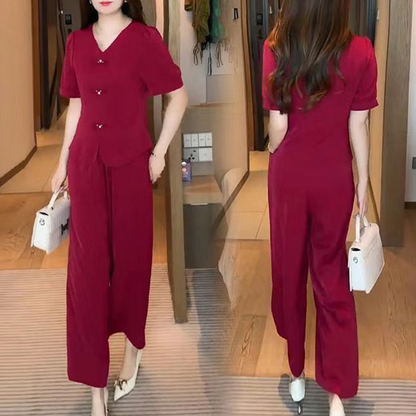 Kurzärmeliges Oberteil mit V-Ausschnitt und passende Hose mit weitem Bein - 2-teiliges Set für Frauen